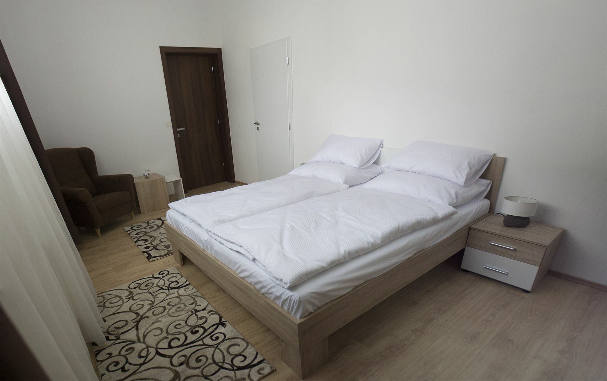 River View Residence Братислава Экстерьер фото